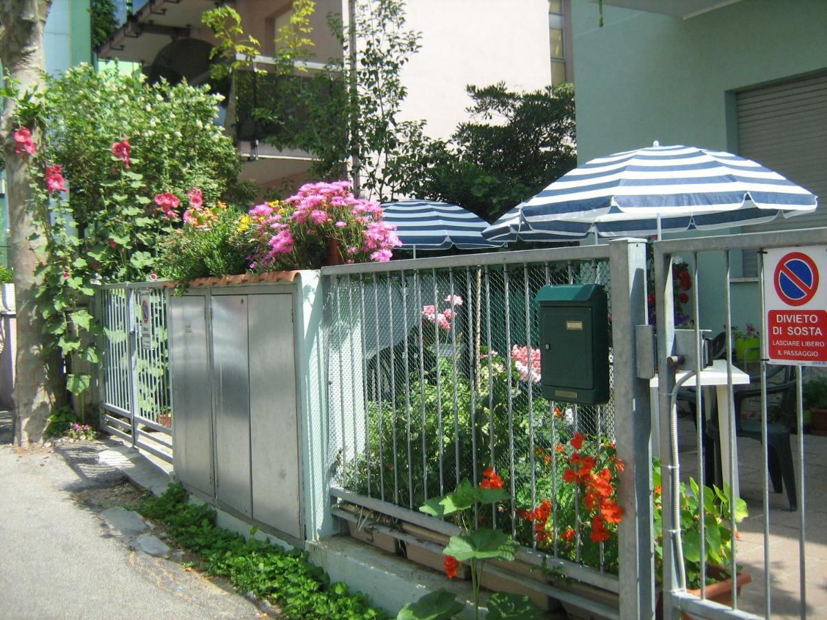 Sirenapop Concept B&b Rivazzurra Di Rimini Exterior foto